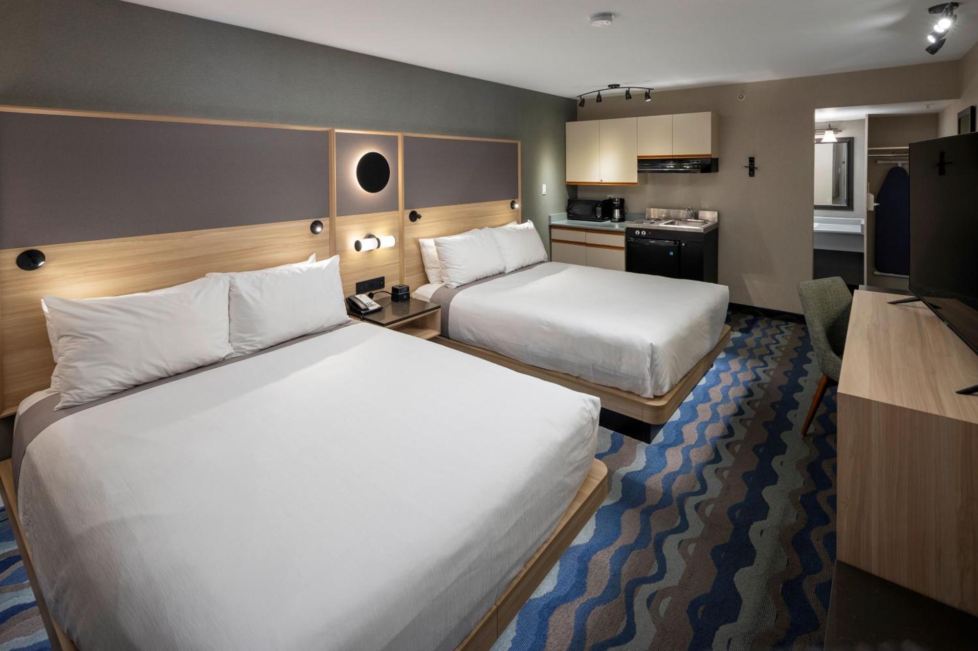 Accent Inns Kamloops Extérieur photo